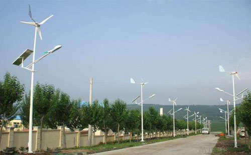 太阳能风光互补路灯