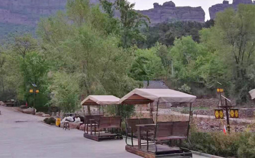 LED太阳能路灯厂家用灯感知世界之承德市唐家湾景区