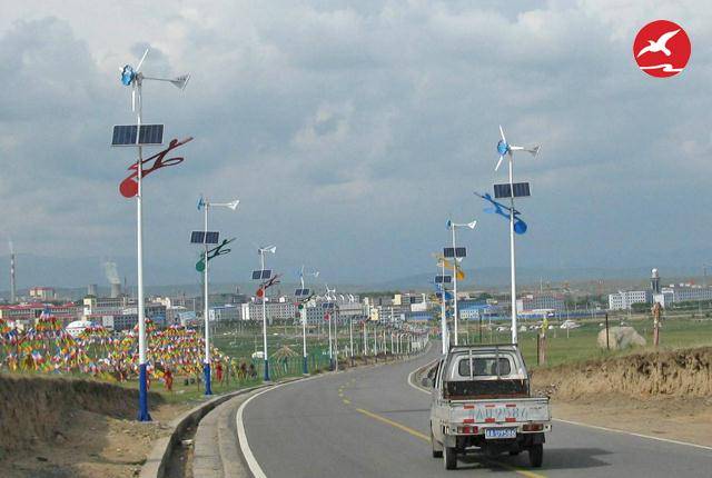 正翔照明太阳能风光互补路灯