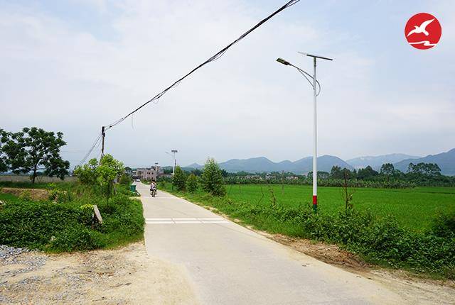 太阳能路灯全套多少钱