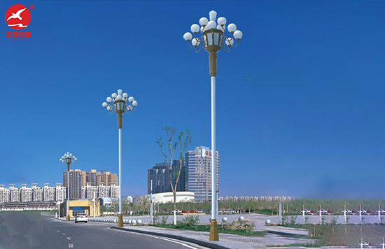 包头市中华灯白天某路灯完工现场