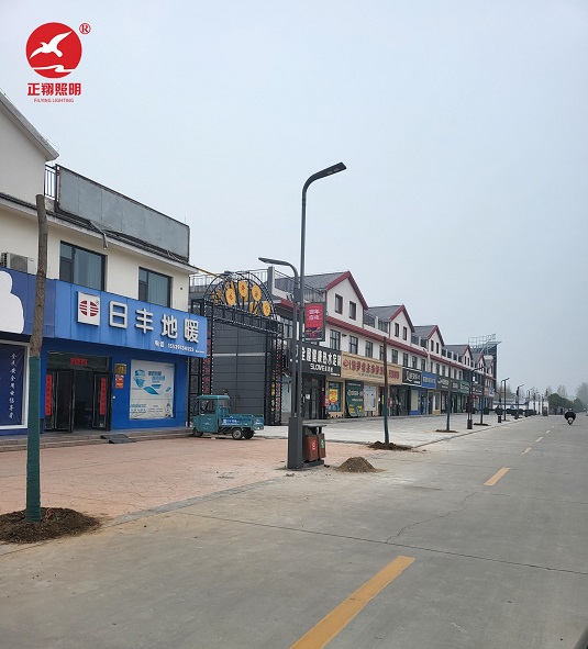 云南昆明道路智慧路灯安装