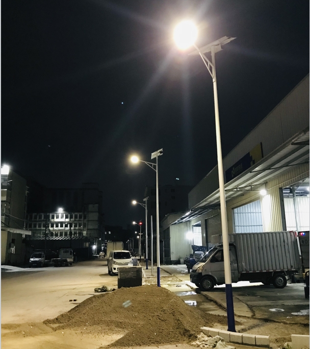 汕头朝南区智慧产业园太阳能路灯案例