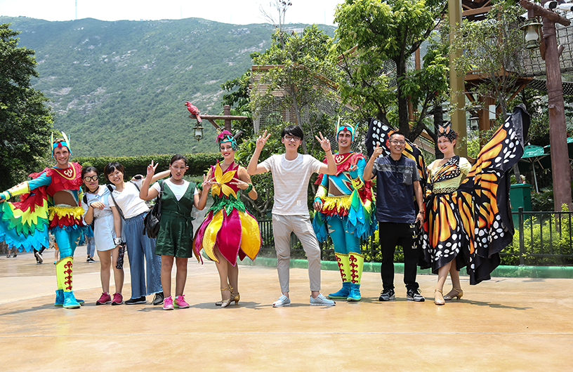 正翔户外照明制造中心财务团队合影2