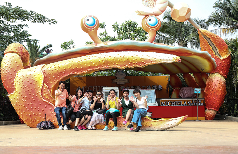 正翔户外照明制造中心财务团队合影1