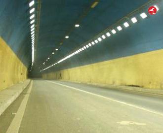 LED隧道灯 正翔7002应用图2