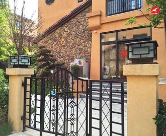 太阳能柱头灯 正翔9105应用图1