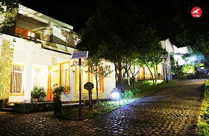 太阳能庭院灯 正翔3010应用图1