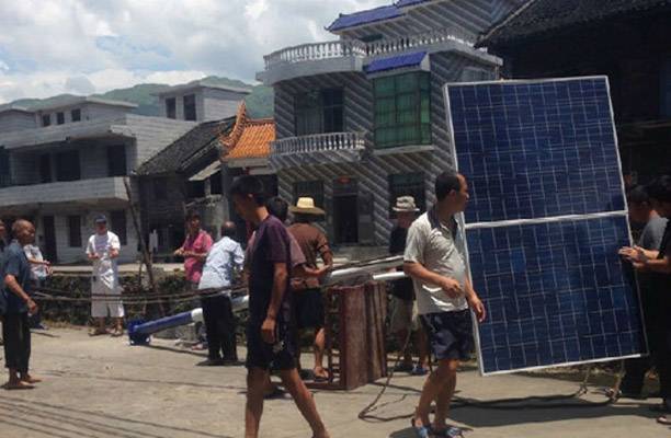 正翔户外照明参与广西南宁农村太阳能路灯工程